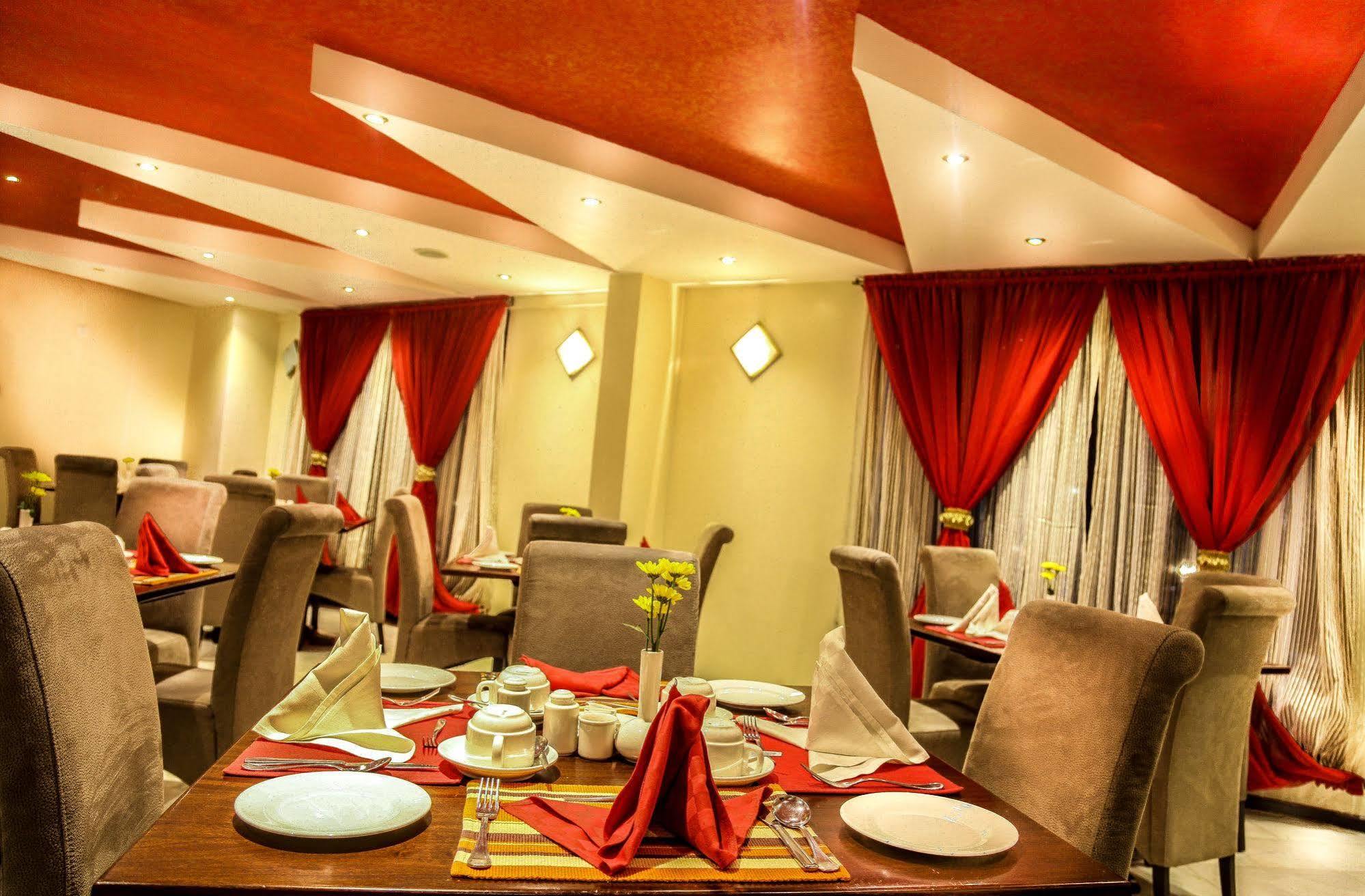 The Monarch Hotel Nairobi Exterior foto